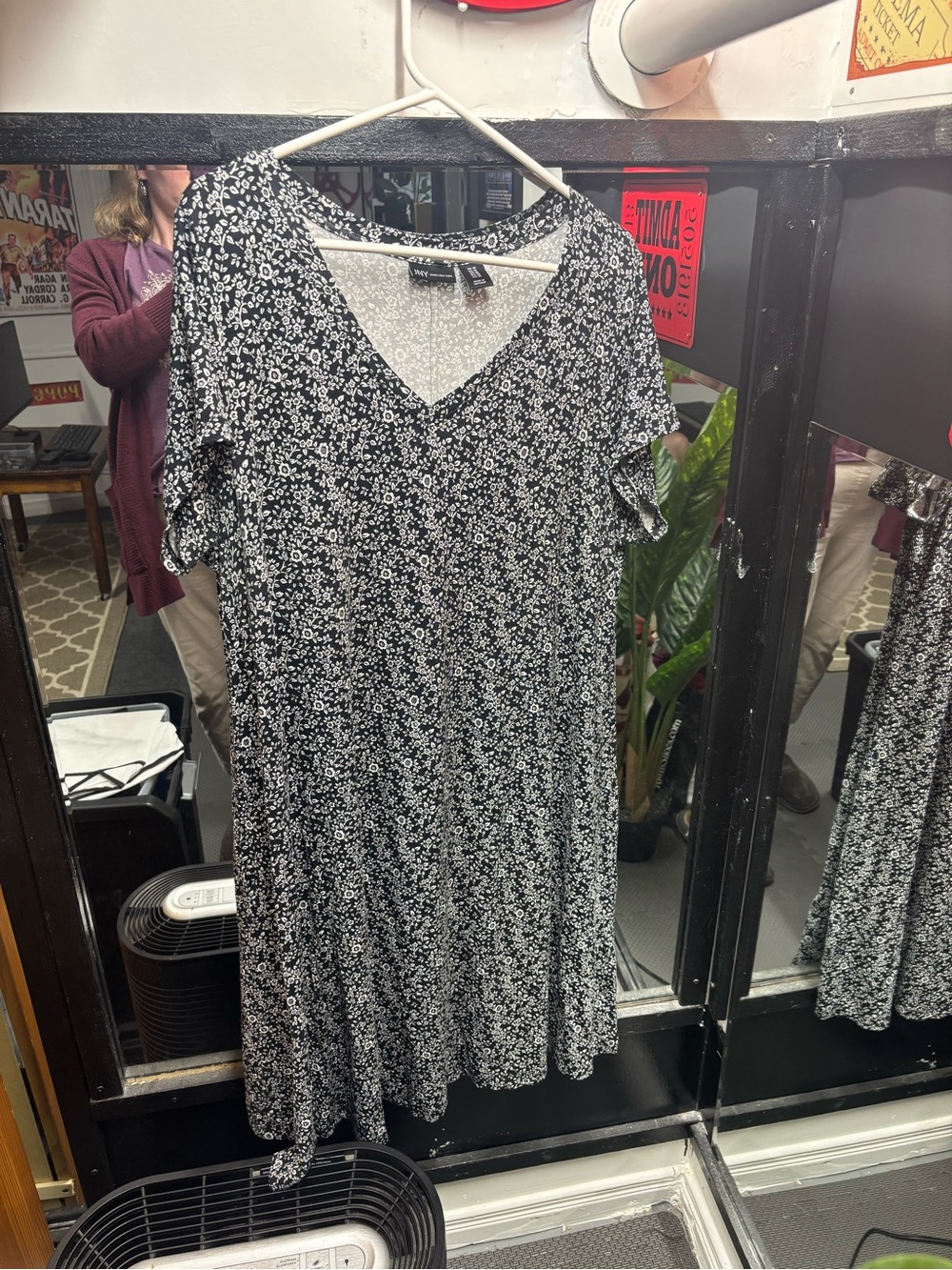 Flowy Black & White Floral V-Neck Women's Dress